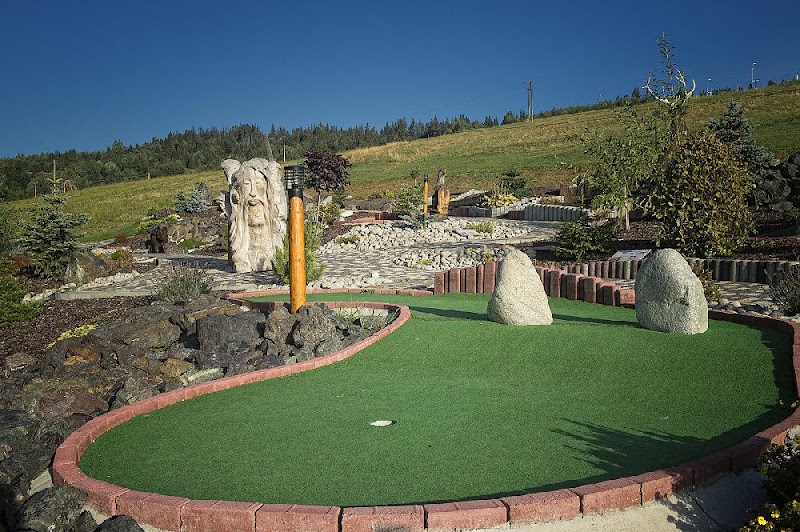 Adventure Minigolf Ždiar / Wellness Penzión *** Strachan